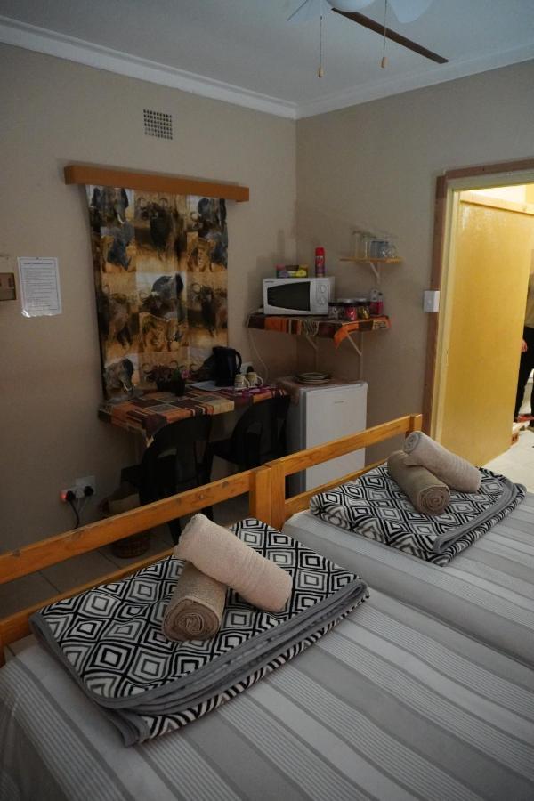 Okahandja Guesthouse Extérieur photo